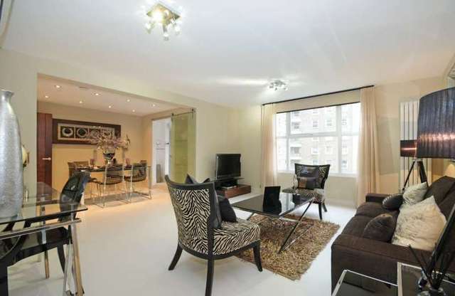  Image of 3 bedroom Flat to rent in St. Johns Wood Park London NW8 at St John`s Wood Park St John`s Wood London, NW8 6NL