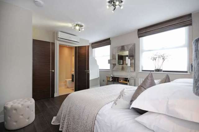 Image of 3 bedroom Flat to rent in St. Johns Wood Park London NW8 at St John`s Wood Park St John`s Wood London, NW8 6NL