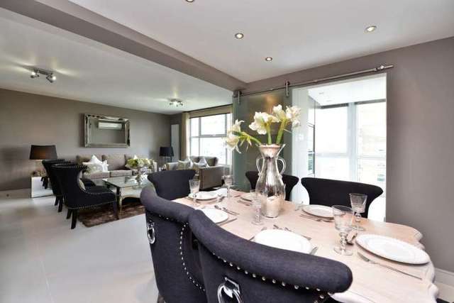  Image of 3 bedroom Flat to rent in St. Johns Wood Park London NW8 at St John`s Wood Park St John`s Wood London, NW8 6NL
