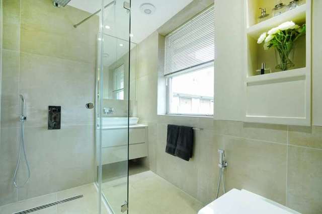  Image of 3 bedroom Penthouse to rent in St. Johns Wood Park London NW8 at St John`s Wood Park St John`s Wood London, NW8 6NH