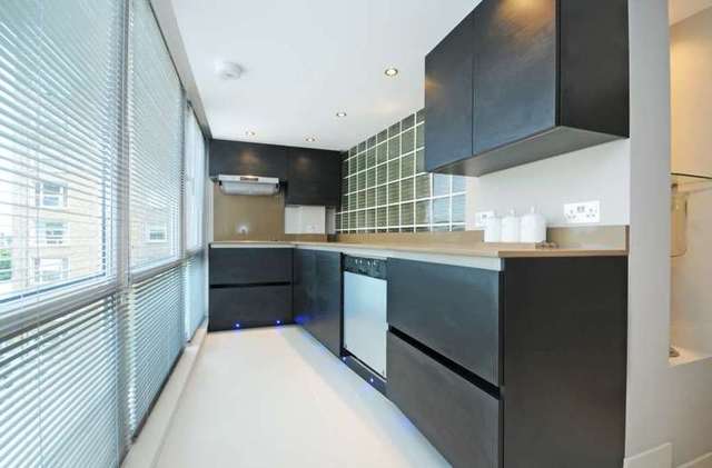  Image of 3 bedroom Apartment to rent in St. Johns Wood Park London NW8 at St John`s Wood Park St John`s Wood London, NW8 6NL