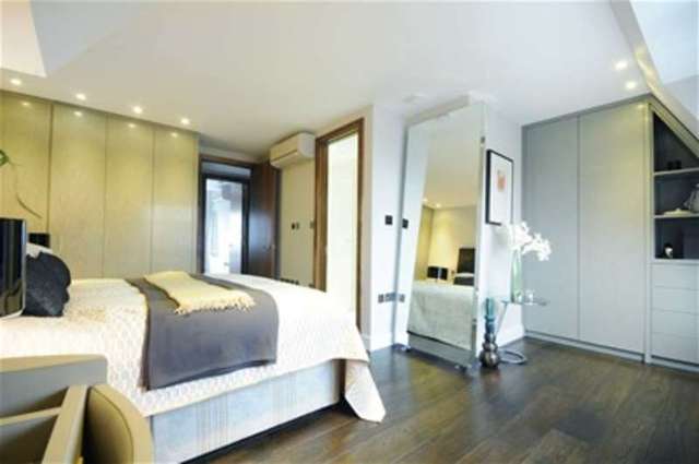  Image of 4 bedroom Flat to rent in St. Johns Wood Park London NW8 at London, NW8 6NH