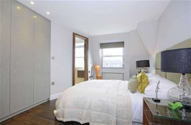  Image of 4 bedroom Flat to rent in St. Johns Wood Park London NW8 at London, NW8 6NH