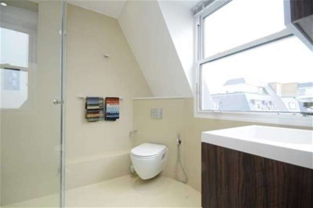 Image of 4 bedroom Flat to rent in St. Johns Wood Park London NW8 at London, NW8 6NH