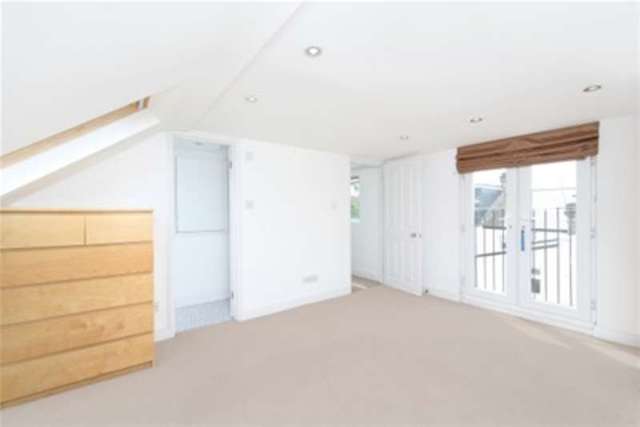  Image of 3 bedroom Detached house to rent in Brackley Terrace London W4 at London, W4 2HJ