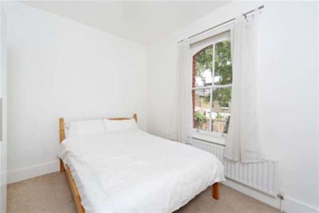  Image of 3 bedroom Detached house to rent in Brackley Terrace London W4 at London, W4 2HJ