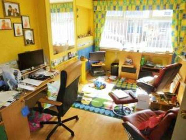  Image of 2 bedroom Detached house for sale in Brandon Crescent Shaw Oldham OL2 at Brandon Crescent Shaw Oldham, OL2 7YB