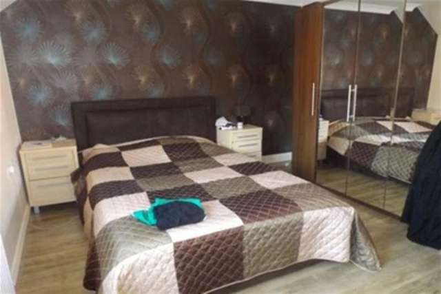  Image of 3 bedroom Detached house to rent in King Henry Chase Bretton Peterborough PE3 at Peterborough, PE3 9XE