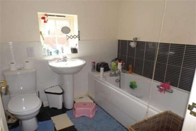  Image of 3 bedroom Detached house to rent in King Henry Chase Bretton Peterborough PE3 at Peterborough, PE3 9XE