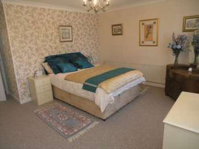  Image of 3 bedroom Semi-Detached house for sale in High Street Pensnett Brierley Hill DY5 at High Street Pensnett Brierley Hill, DY5 4JF