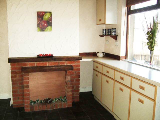  Image of 3 bedroom Detached house to rent in Bromley Road Birkby Huddersfield HD2 at Huddersfield  Westgate Hill, HD2 2XR