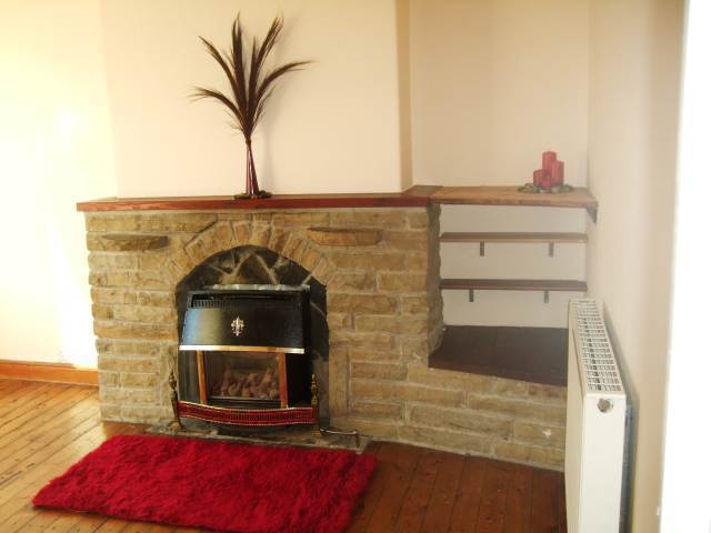  Image of 3 bedroom Detached house to rent in Bromley Road Birkby Huddersfield HD2 at Huddersfield  Westgate Hill, HD2 2XR