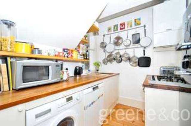  Image of 2 bedroom Flat to rent in Brondesbury Villas London NW6 at Kilburn London Kilburn Park, NW6 6AB