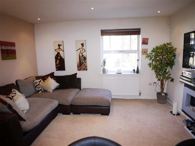  Image of 2 bedroom Ground Flat for sale in Broom Mills Road Farsley Pudsey LS28 at Farsley  Farsley, LS28 5GR