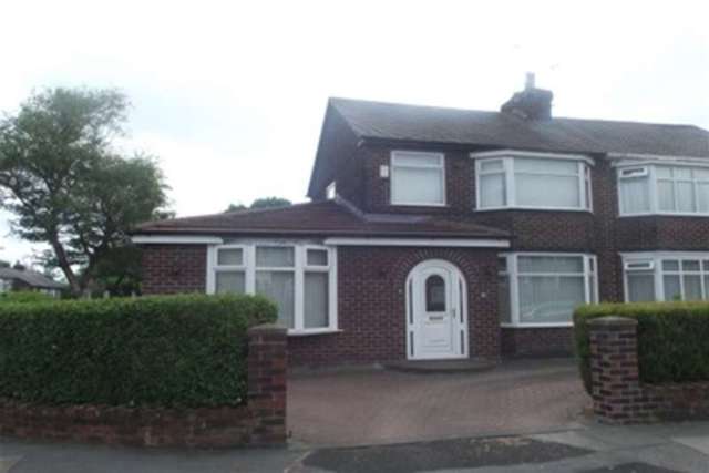  Image of 3 bedroom Semi-Detached house to rent in Brougham Street Walkden Manchester M28 at Manchester, M28 0SW