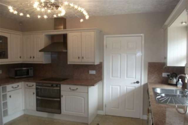  Image of 3 bedroom Semi-Detached house to rent in Brougham Street Walkden Manchester M28 at Manchester, M28 0SW