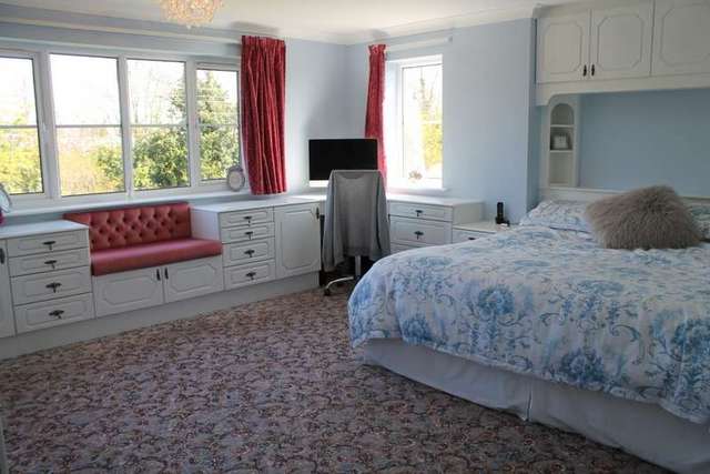  Image of 4 bedroom Detached house to rent in Browston Lane Browston Great Yarmouth NR31 at Browston Great Yarmouth Bradwell, NR31 9DL