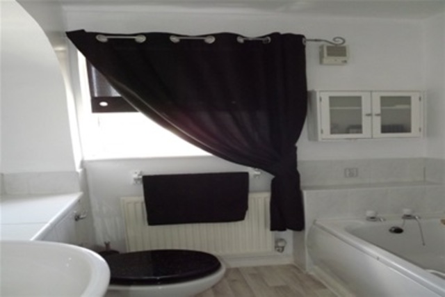  Image of 4 bedroom Detached house to rent in Brueacre Drive Wemyss Bay PA18 at Wemyss Bay Inverclyde Inverclyde, PA18 6HA