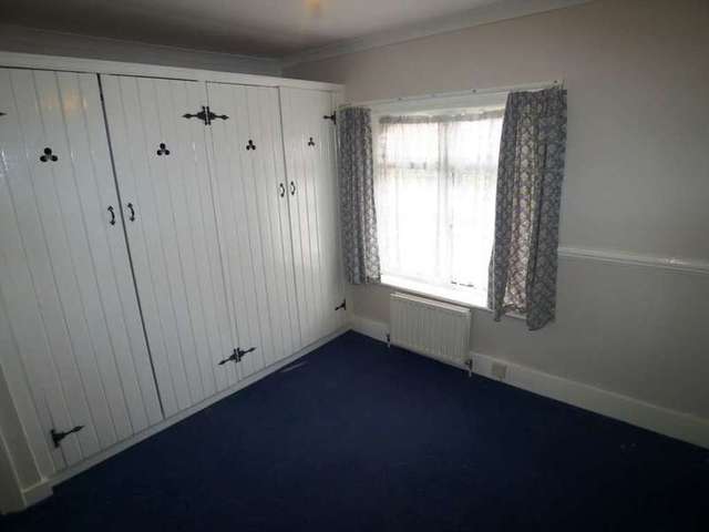  Image of 2 bedroom End of Terrace to rent in Burnt Oak Lane Blackfen Sidcup DA15 at Burnt Oak Lane  Sidcup, DA15 9DB