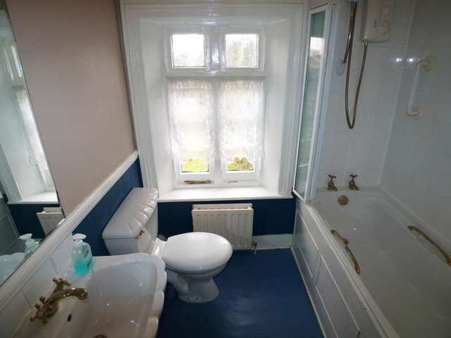  Image of 2 bedroom End of Terrace to rent in Burnt Oak Lane Blackfen Sidcup DA15 at Burnt Oak Lane  Sidcup, DA15 9DB