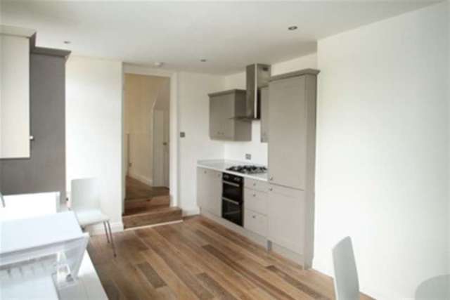  Image of 2 bedroom Flat to rent in Burrage Road London SE18 at London, SE18 7JU