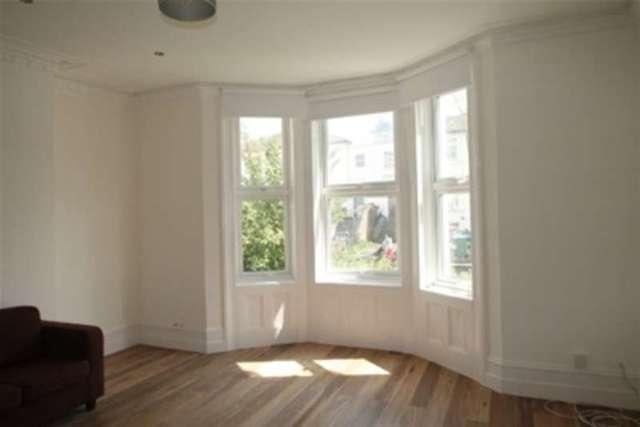  Image of 2 bedroom Flat to rent in Burrage Road London SE18 at London, SE18 7JU