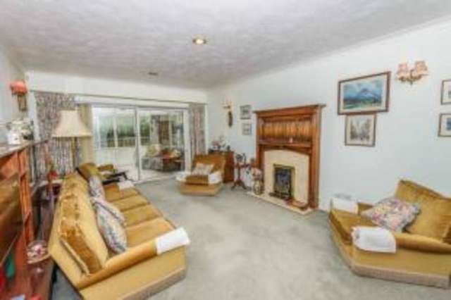  Image of 3 bedroom Bungalow for sale in Burton Road Littleover Derby DE23 at Derby Derbyshire Littleover, DE23 6FW