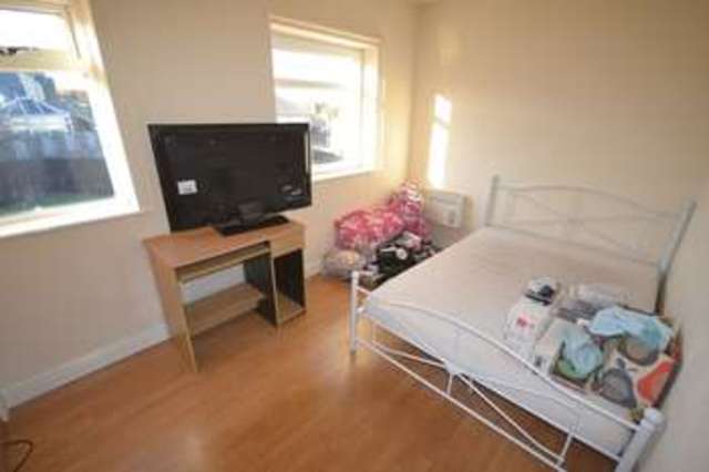  Image of 2 bedroom Semi-Detached house to rent in Caerbryn Road Penygroes Llanelli SA14 at Caerbryn Road Penygroes Llanelli, SA14 7PJ