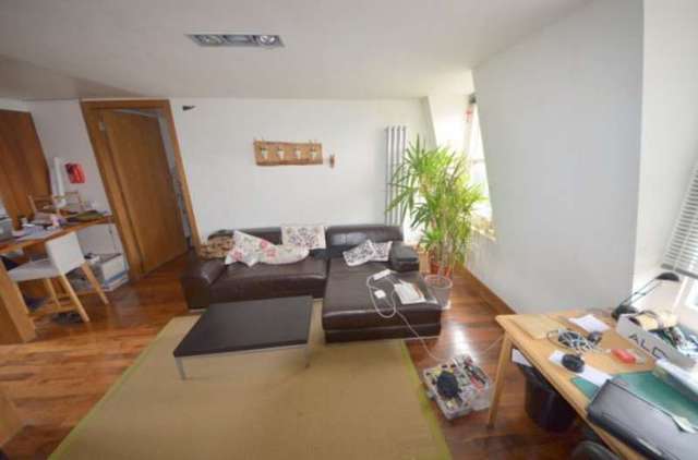  Image of 2 bedroom Apartment to rent in Caledonian Road London N1 at Caledonian Road  Islington, N1 0SL