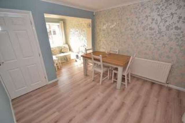  Image of 4 bedroom Detached house for sale in Camberton Road Leighton Buzzard LU7 at Camberton Road  Linslade, LU7 2UW