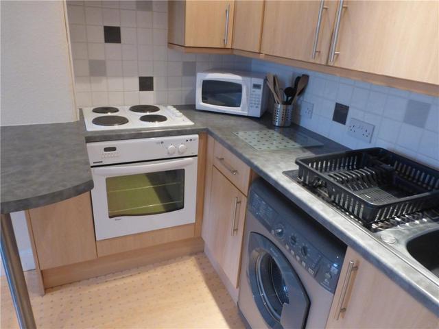  Image of 1 bedroom Flat to rent in Cambusnethan Street Edinburgh EH7 at Abbeyhill Edinburgh Edinburgh, EH7 5UA