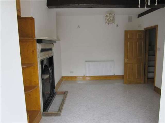 Image of 2 bedroom Terraced house to rent in Canal Road Sowerby Bridge HX6 at Norland Town, HX6 2AY