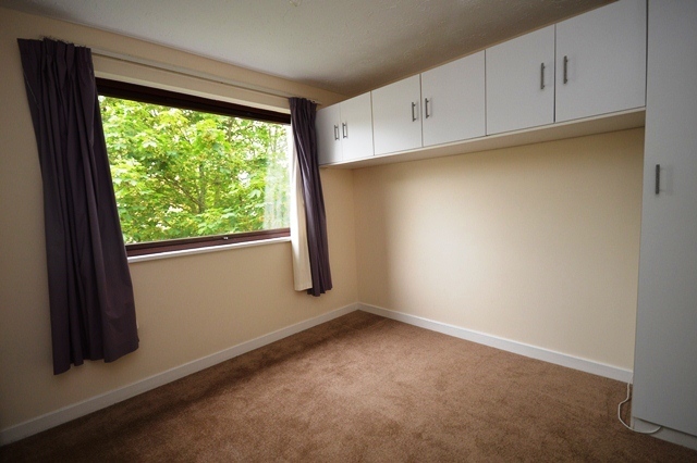  Image of 3 bedroom Detached house to rent in Candlemaker