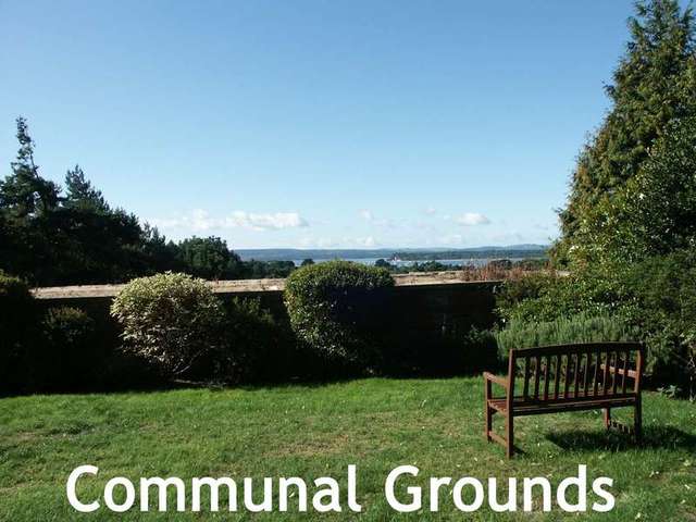  Image of 2 bedroom Flat for sale in Canford Cliffs Road Canford Cliffs Poole BH13 at 162-164 Canford Cliffs Road  Poole, BH13 7EJ