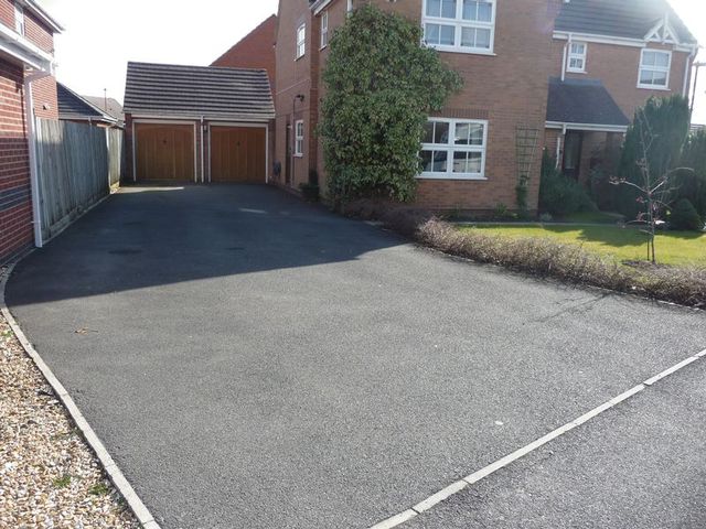  Image of 6 bedroom Detached house for sale in Capesthorne Drive Swindon SN25 at Capesthorne Drive Haydon Wick Swindon, SN25 1UP