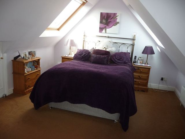  Image of 6 bedroom Detached house for sale in Capesthorne Drive Swindon SN25 at Capesthorne Drive Haydon Wick Swindon, SN25 1UP