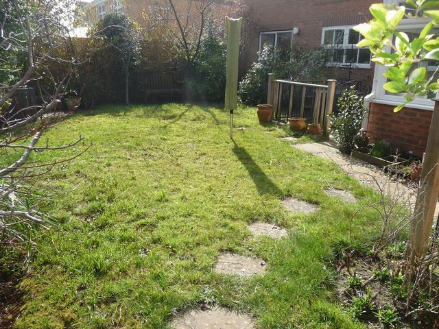  Image of 6 bedroom Detached house for sale in Capesthorne Drive Swindon SN25 at Capesthorne Drive Haydon Wick Swindon, SN25 1UP