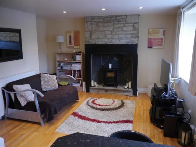  Image of 1 bedroom End of Terrace to rent in Carr Road Calverley Pudsey LS28 at Calverley  Calverley, LS28 5NE