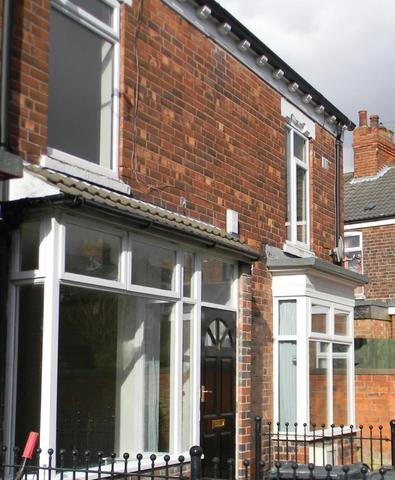  Image of 2 bedroom Apartment to rent in Carrington Avenue De La Pole Avenue Hull HU3 at Hull, HU3 6RU