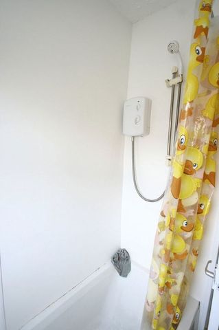  Image of 4 bedroom Detached house to rent in Cartington Terrace Heaton Newcastle upon Tyne NE6 at Cartington Terrace Array Byker, NE6 5SE