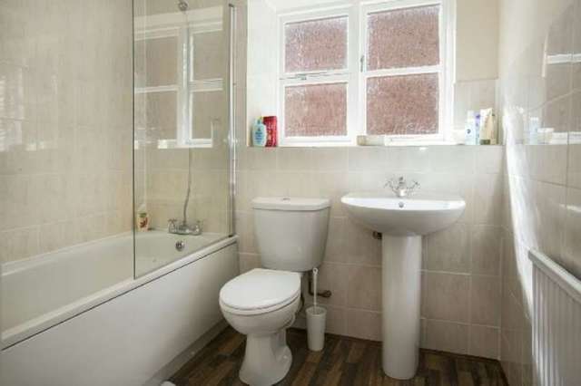  Image of 3 bedroom Detached house for sale in Cassia Drive Earley Reading RG6 at Cassia Drive  Reading, RG6 5YH