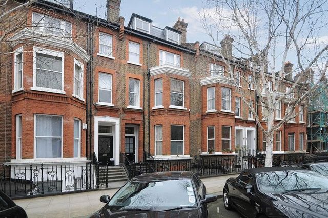  Image of 2 bedroom Flat to rent in Castellain Road London W9 at Castellain Road Array Maida Vale, W9 1EY