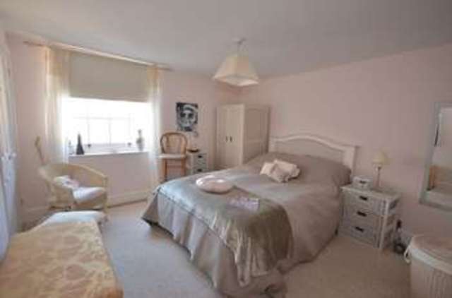  Image of 2 bedroom Flat for sale in Castle Street Chester CH1 at Castle Street  Chester, CH1 2DS