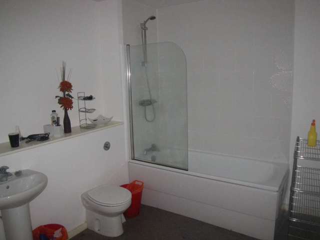  Image of 2 bedroom Apartment to rent in Blantyre Street Manchester M15 at Blantyre Street  Manchester, M15 4JJ