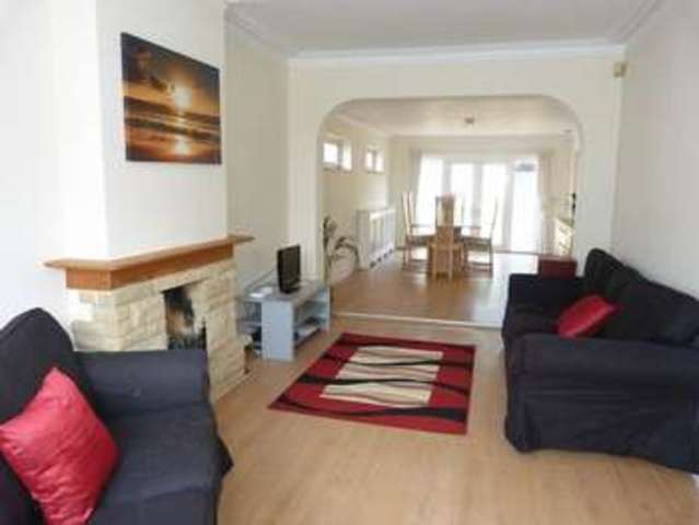  Image of 4 bedroom Detached house for sale in Addison Road Caterham CR3 at Addison Road Caterham On The Hill CATERHAM, CR3 5LW