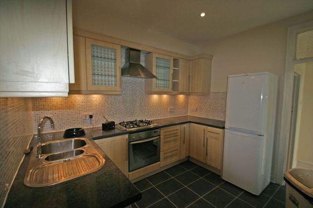  Image of 2 bedroom Barn Conversion to rent in Caversham Avenue London N13 at Caversham Avenue Palmers Green Palmers Green, N13 4LN
