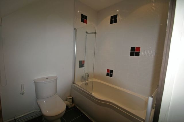  Image of 2 bedroom Barn Conversion to rent in Caversham Avenue London N13 at Caversham Avenue Palmers Green Palmers Green, N13 4LN