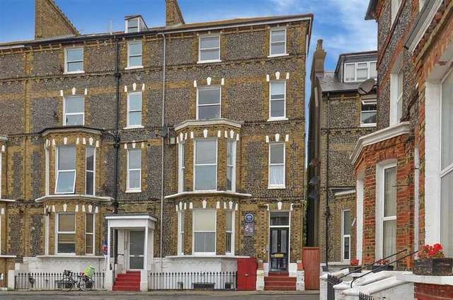  Image of 2 bedroom Apartment for sale in Chandos Square Broadstairs CT10 at Broadstairs Kent Broadstairs, CT10 1QW