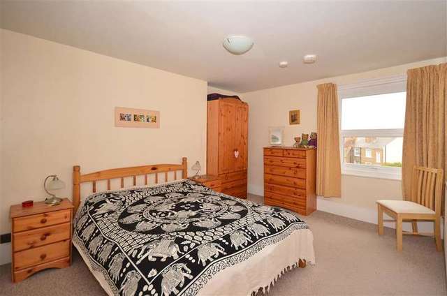  Image of 2 bedroom Apartment for sale in Chandos Square Broadstairs CT10 at Broadstairs Kent Broadstairs, CT10 1QW