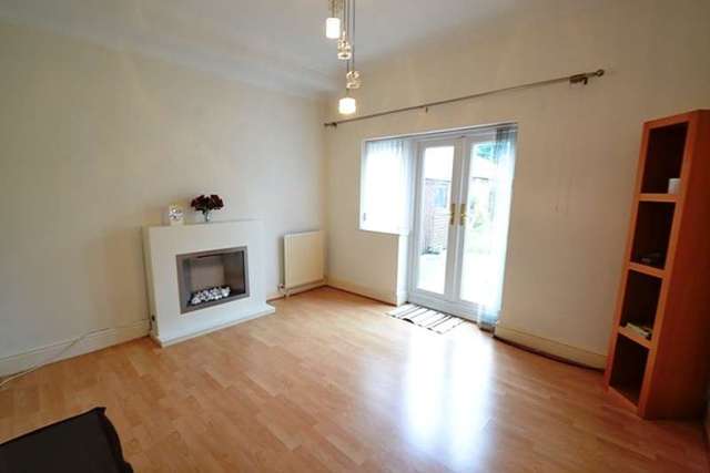  Image of 2 bedroom Flat to rent in Waterloo Road Winton Bournemouth BH9 at Bournemouth, BH9 1AU